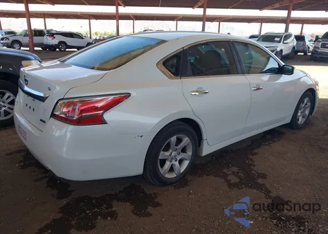 2014 Nissan Altima 2.5 S из США, поврежденный, VIN 1N4AL3AP2EN361853